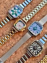 Vignette : montres Komono exposées en boutique