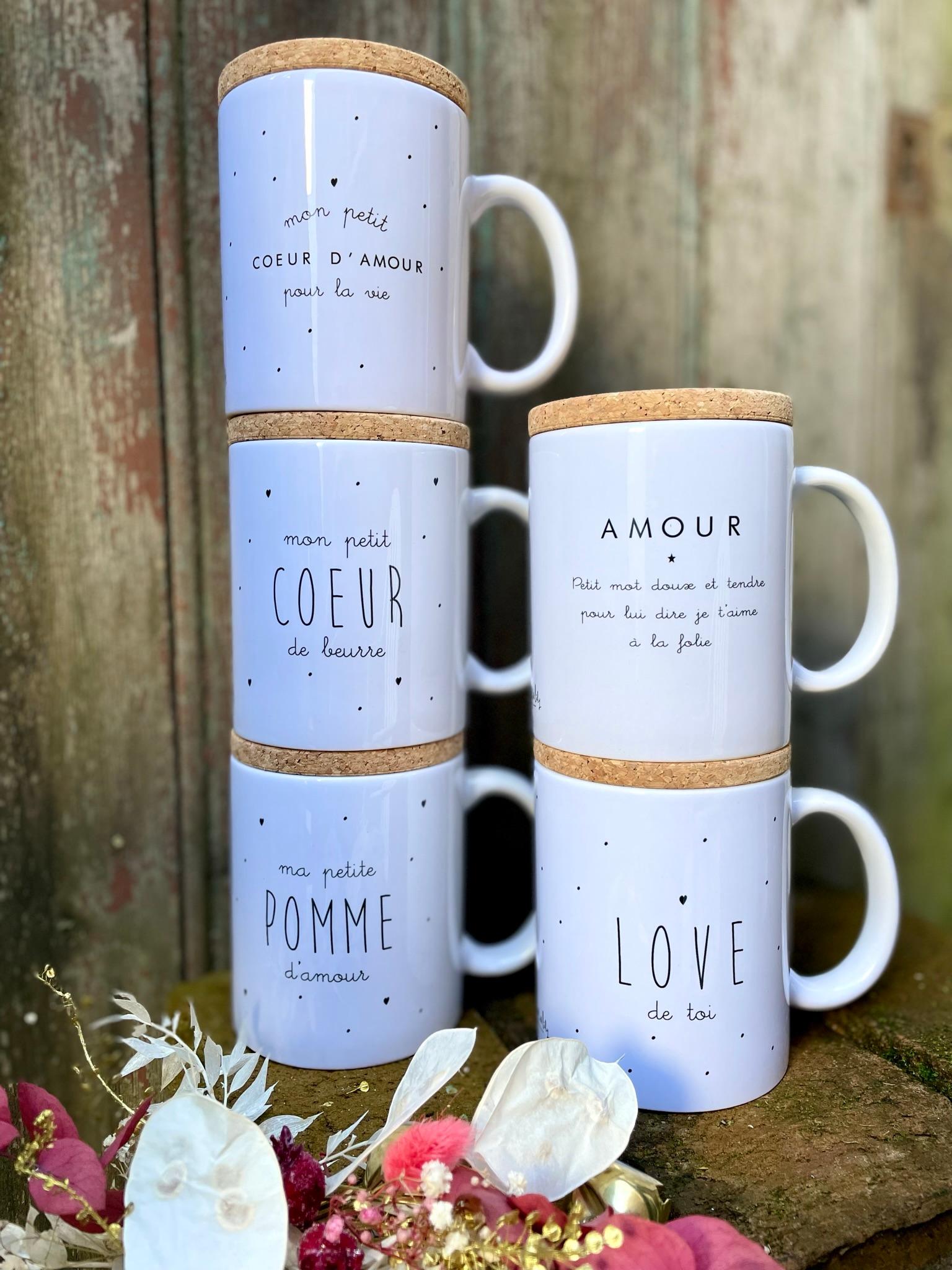 Tasses avec messages doux et romantiques comme Mon petit cœur d’amour ou Love de toi